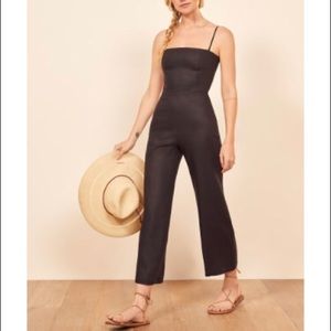 Reformation Elm Jumpsuit 🖤